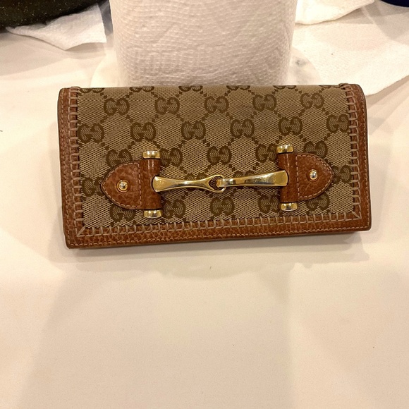 Gucci brown bow detailed clutch wallet - Picture 1 of 7